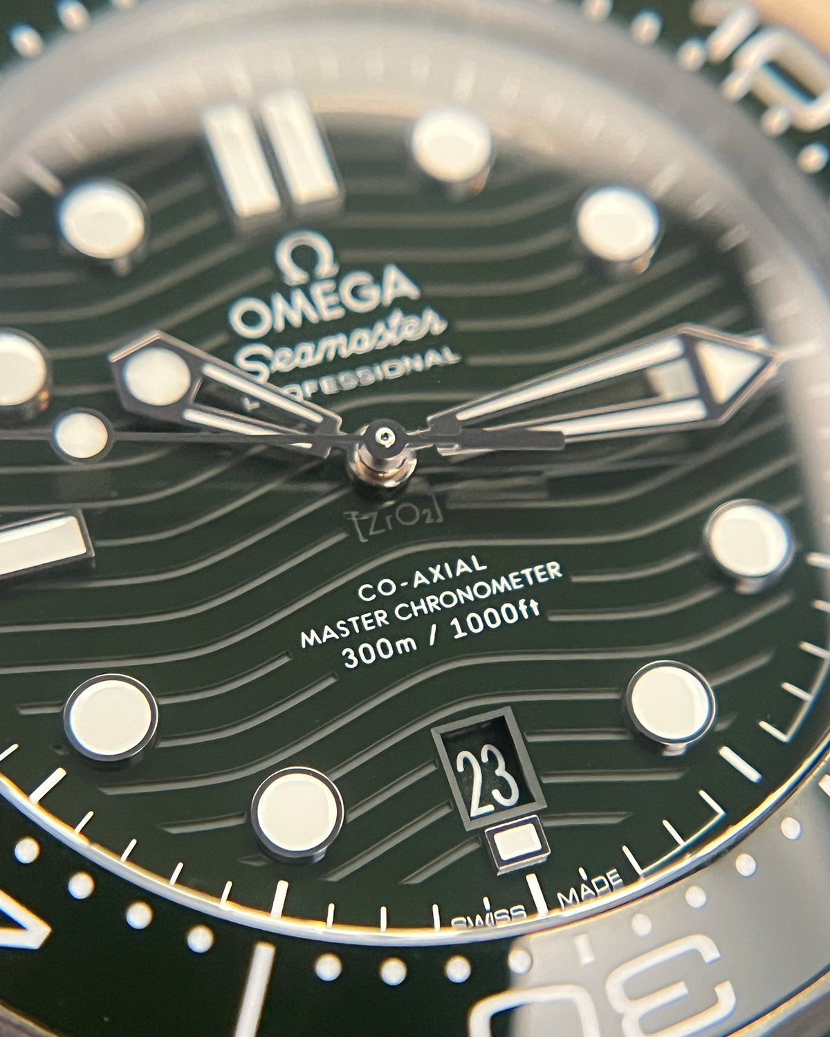 Omega 210.32.42.20.10.001
