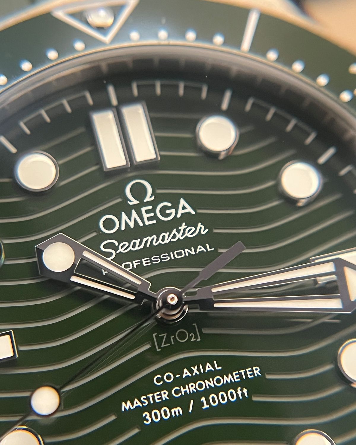 Omega 210.32.42.20.10.001