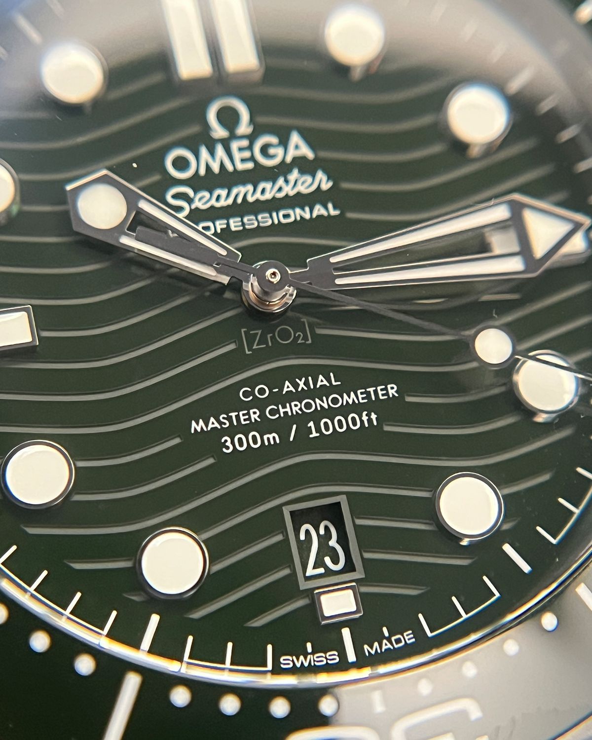 Omega 210.32.42.20.10.001