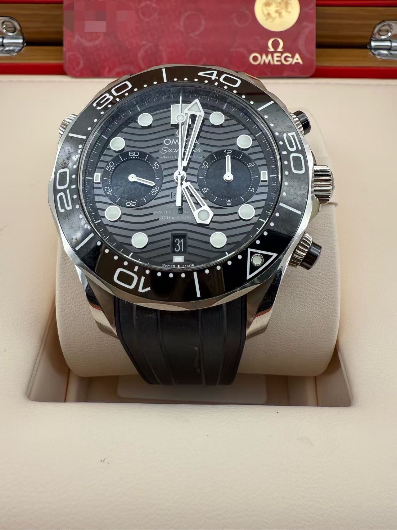 Omega 210.32.44.51.01.001