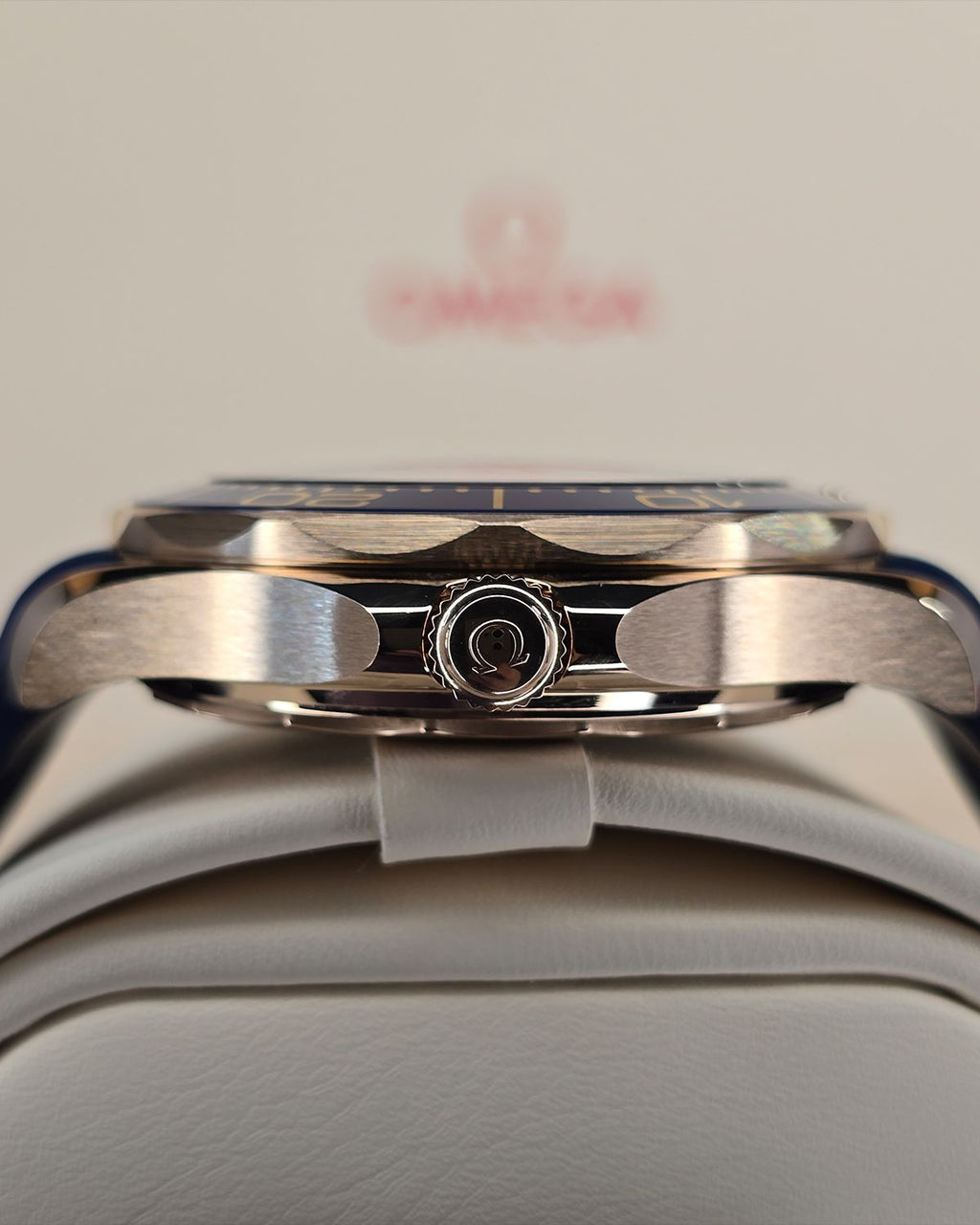 Omega 210.62.42.20.03.001