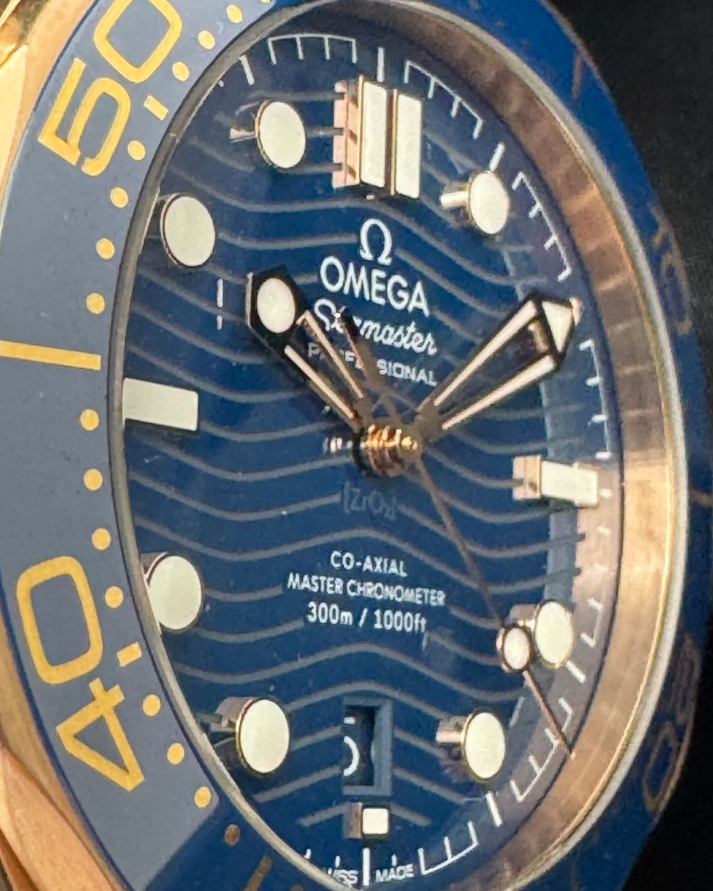 Omega 210.62.42.20.03.001