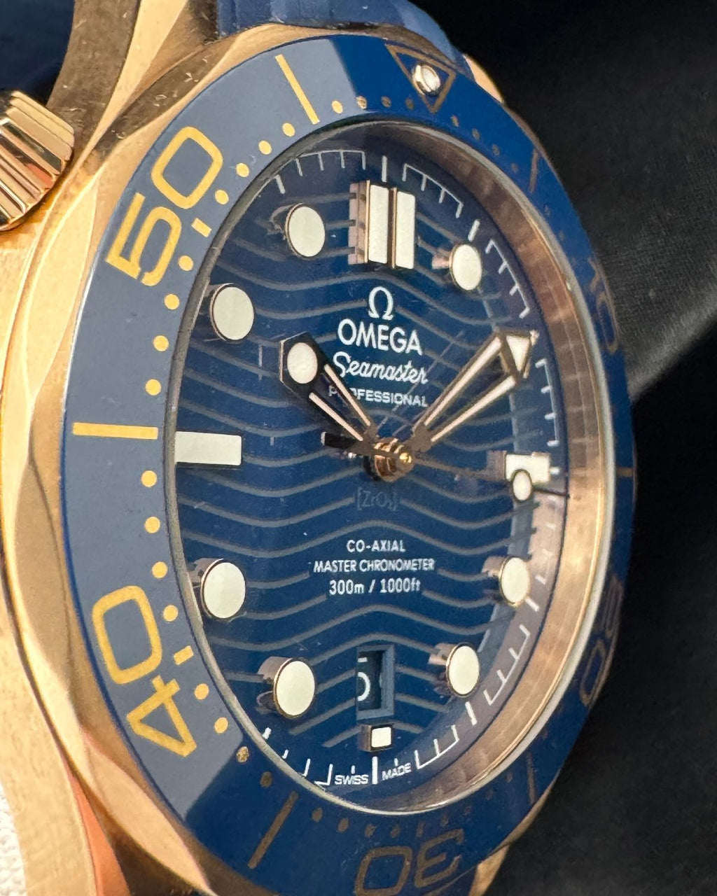 Omega 210.62.42.20.03.001