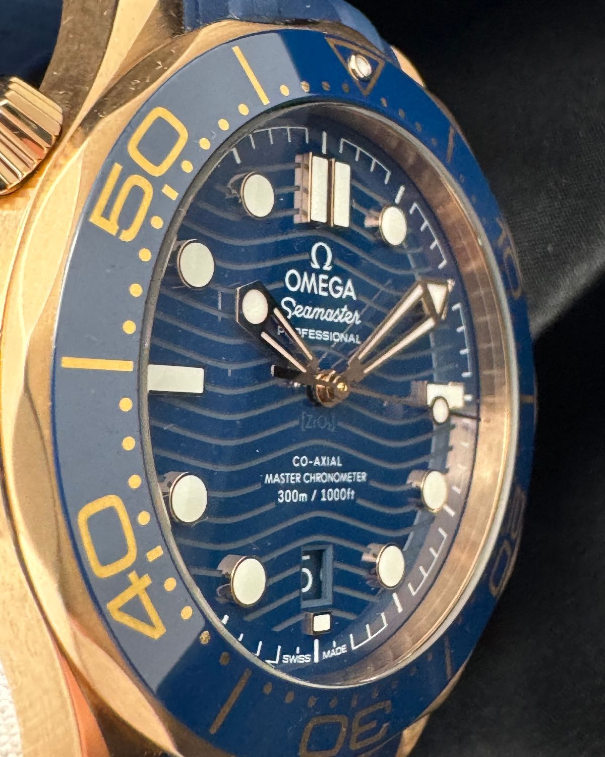 Omega 210.62.42.20.03.001