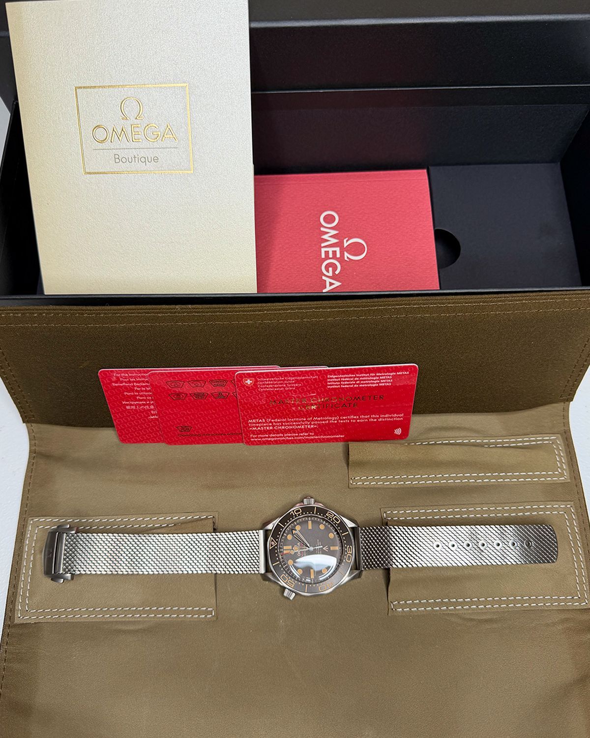 Omega 210.90.42.20.01.001