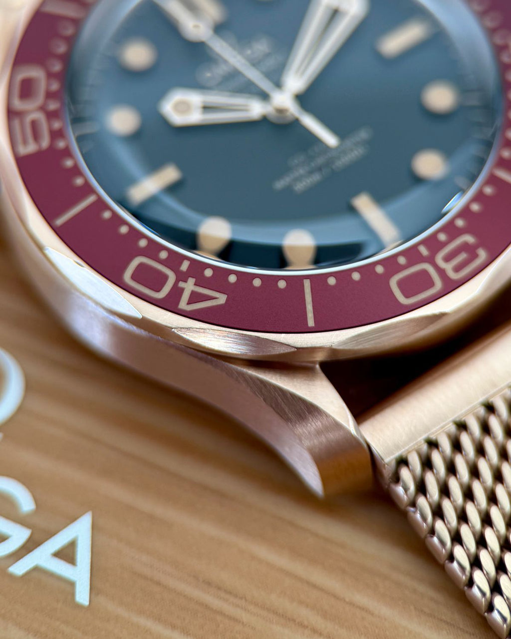 Omega 210.90.42.20.01.003