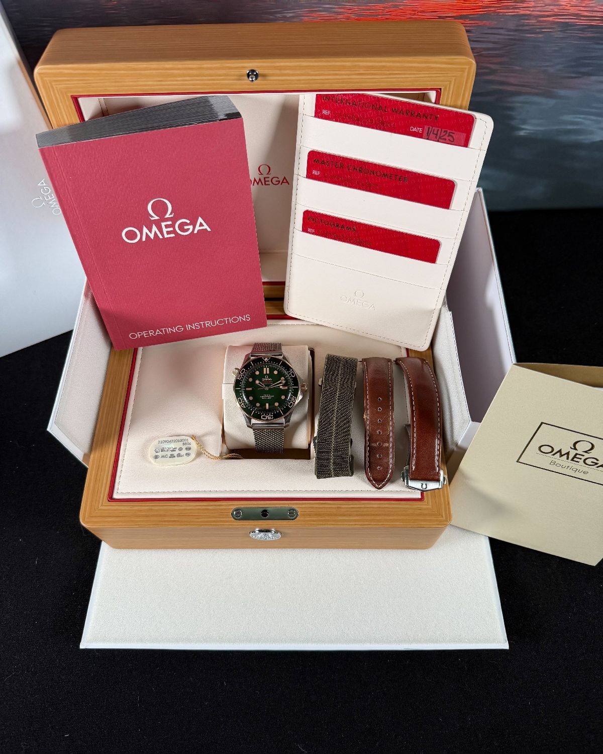 Omega 210.90.42.20.10.001