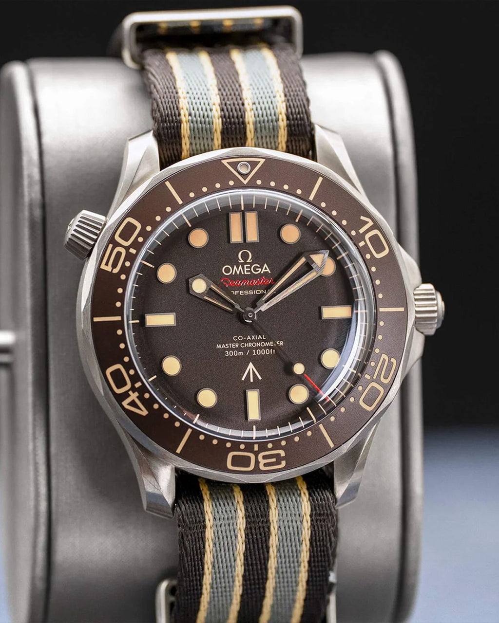 Omega 210.92.42.20.01.001