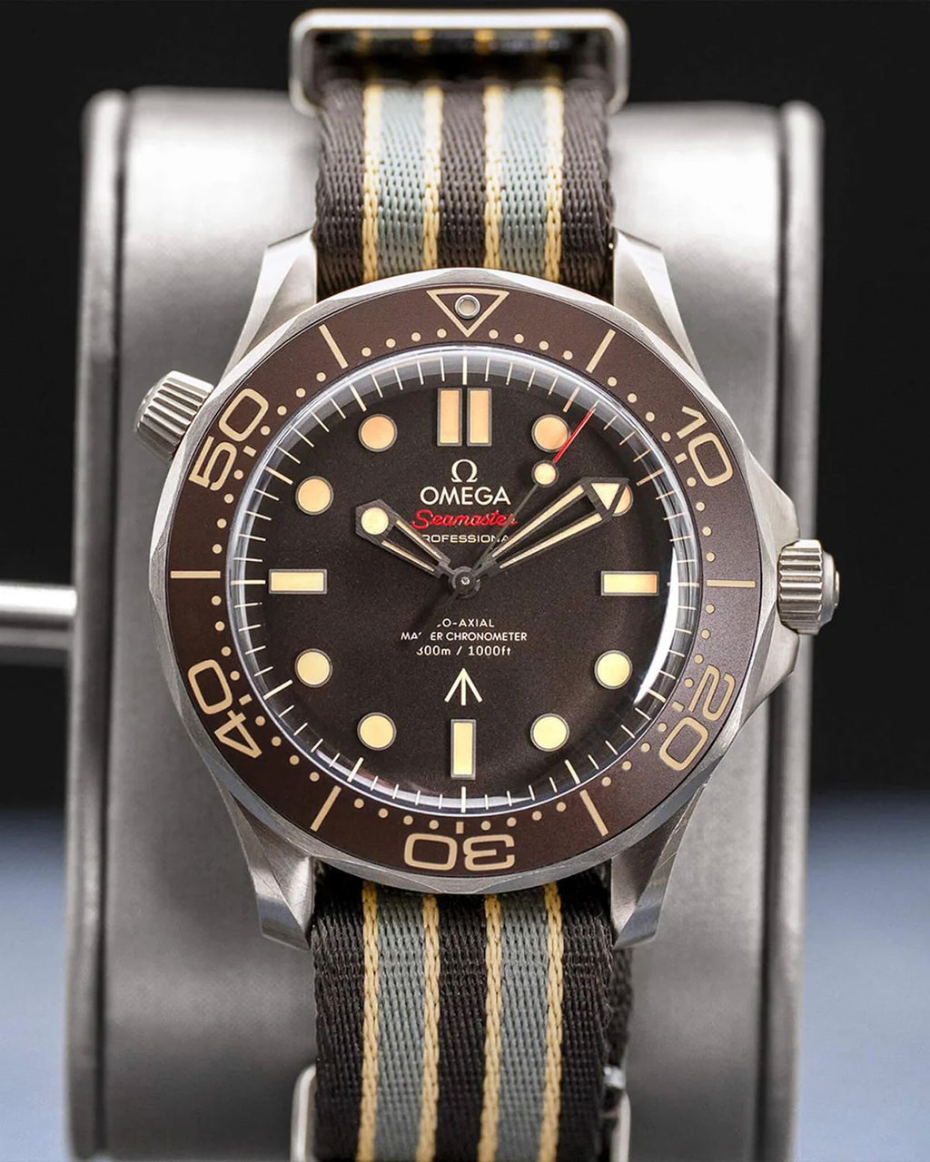 Omega 210.92.42.20.01.001