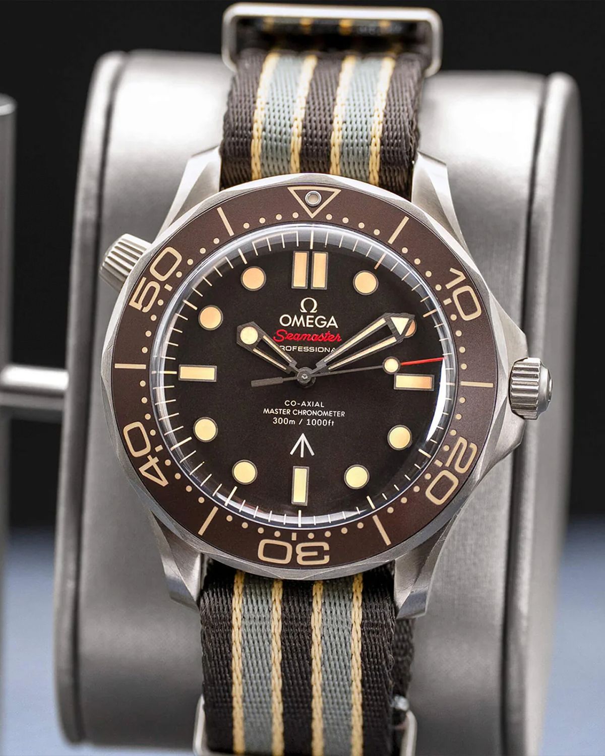Omega 210.92.42.20.01.001