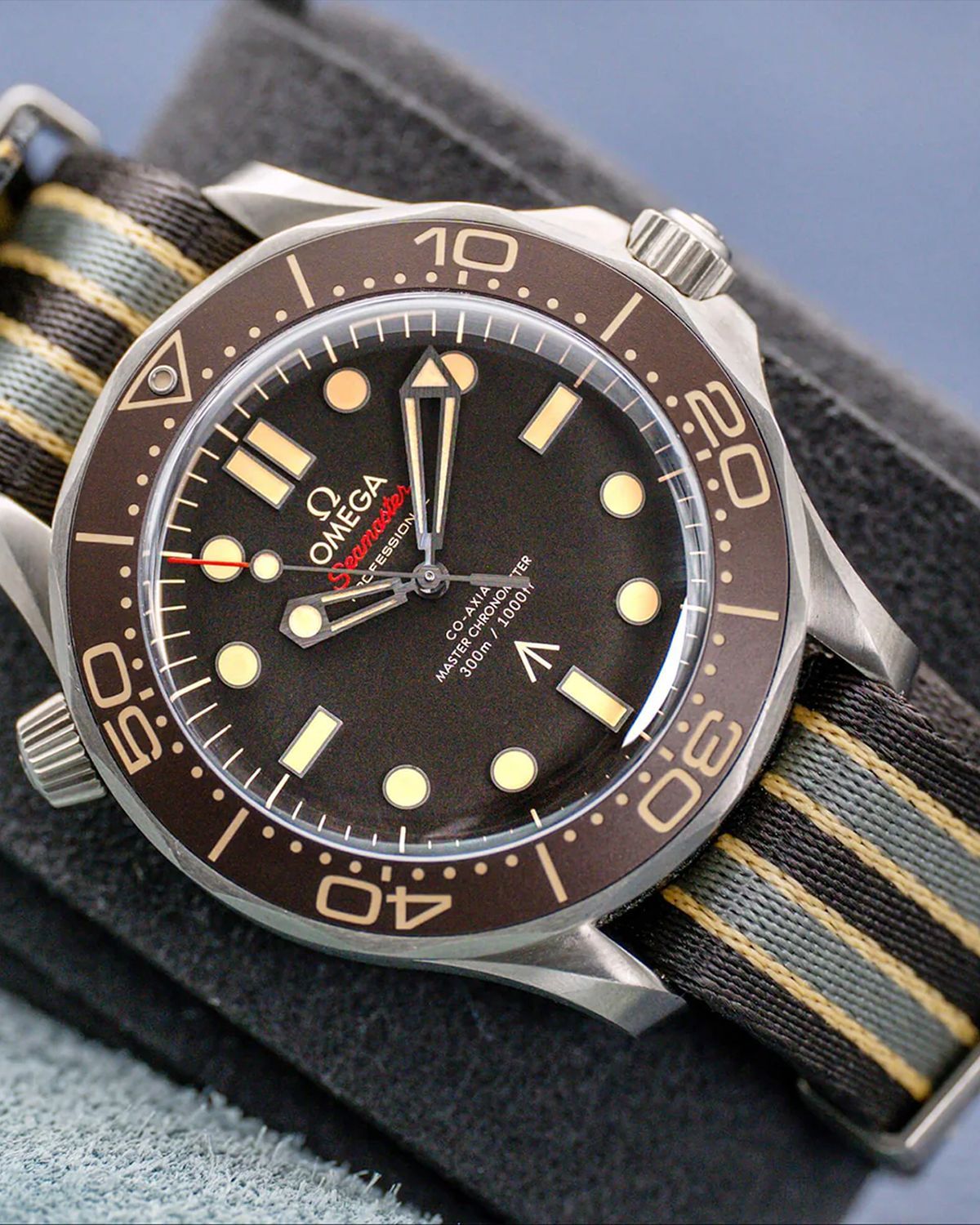 Omega 210.92.42.20.01.001
