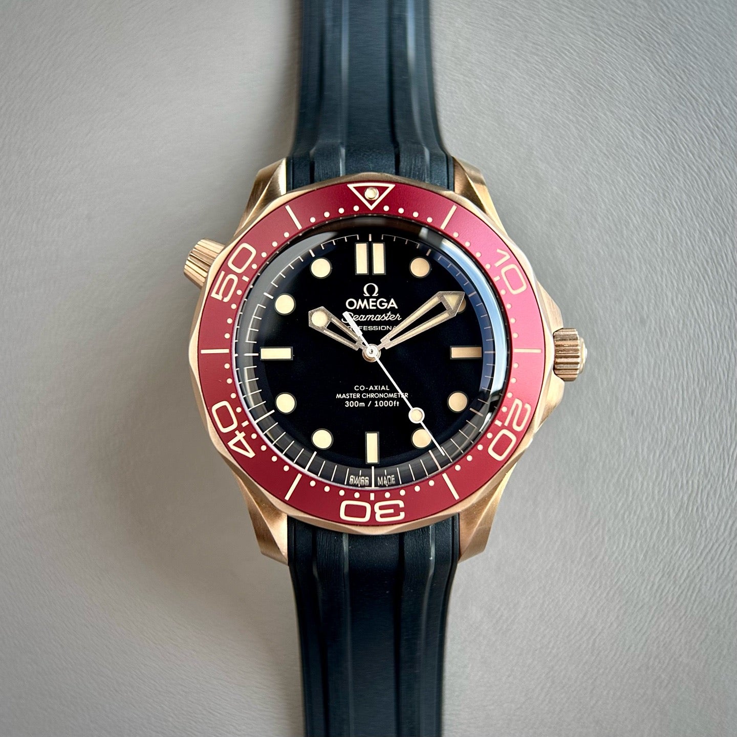 Omega 210.92.42.20.01.003