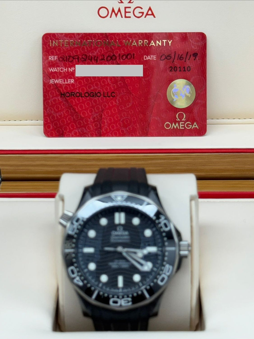 Omega 210.92.44.20.01.001