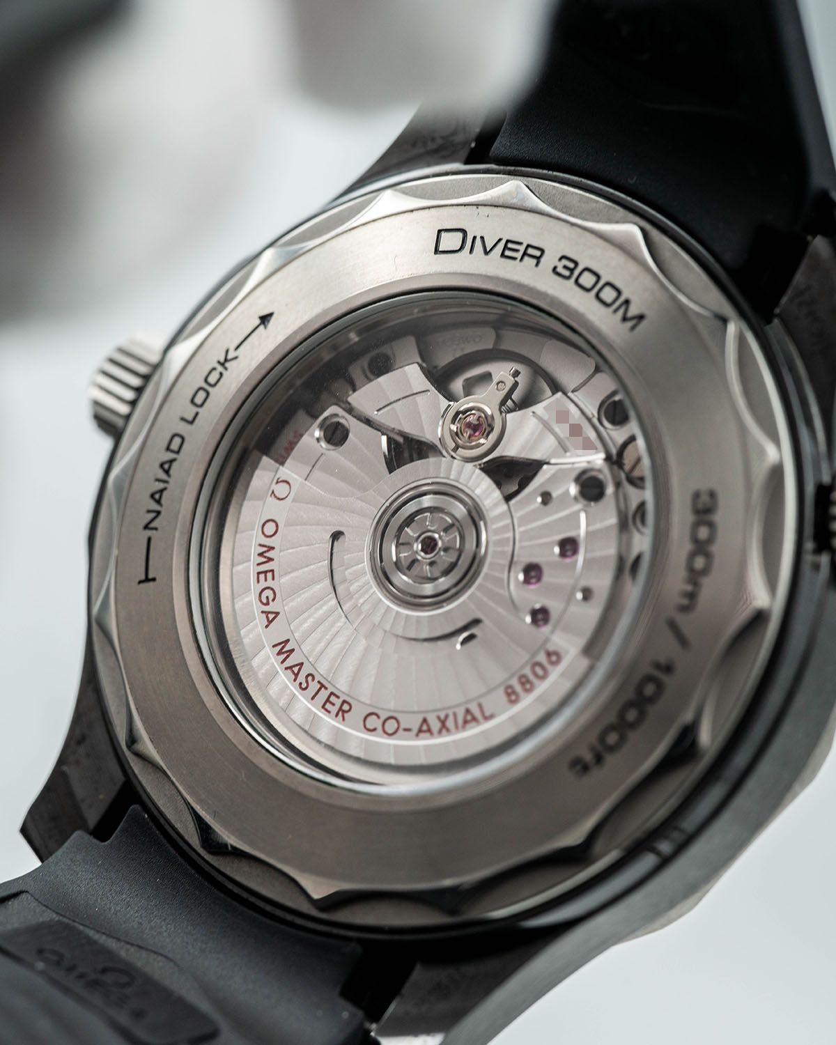 Omega 210.92.44.20.01.001