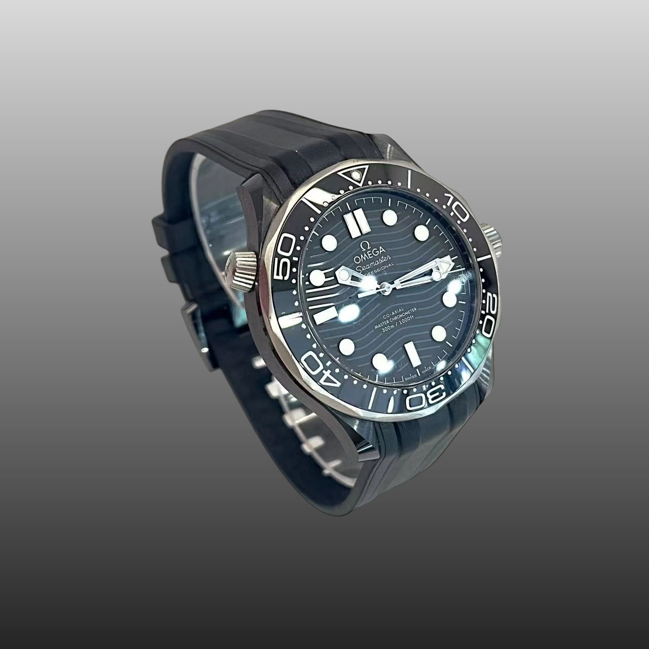 Omega 210.92.44.20.01.001