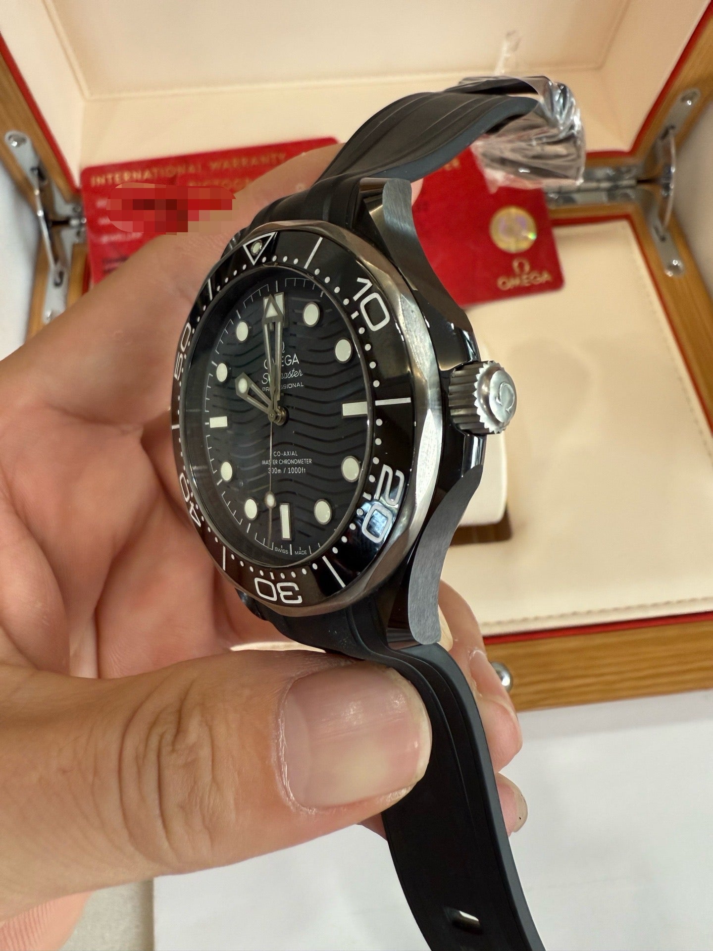 Omega 210.92.44.20.01.001