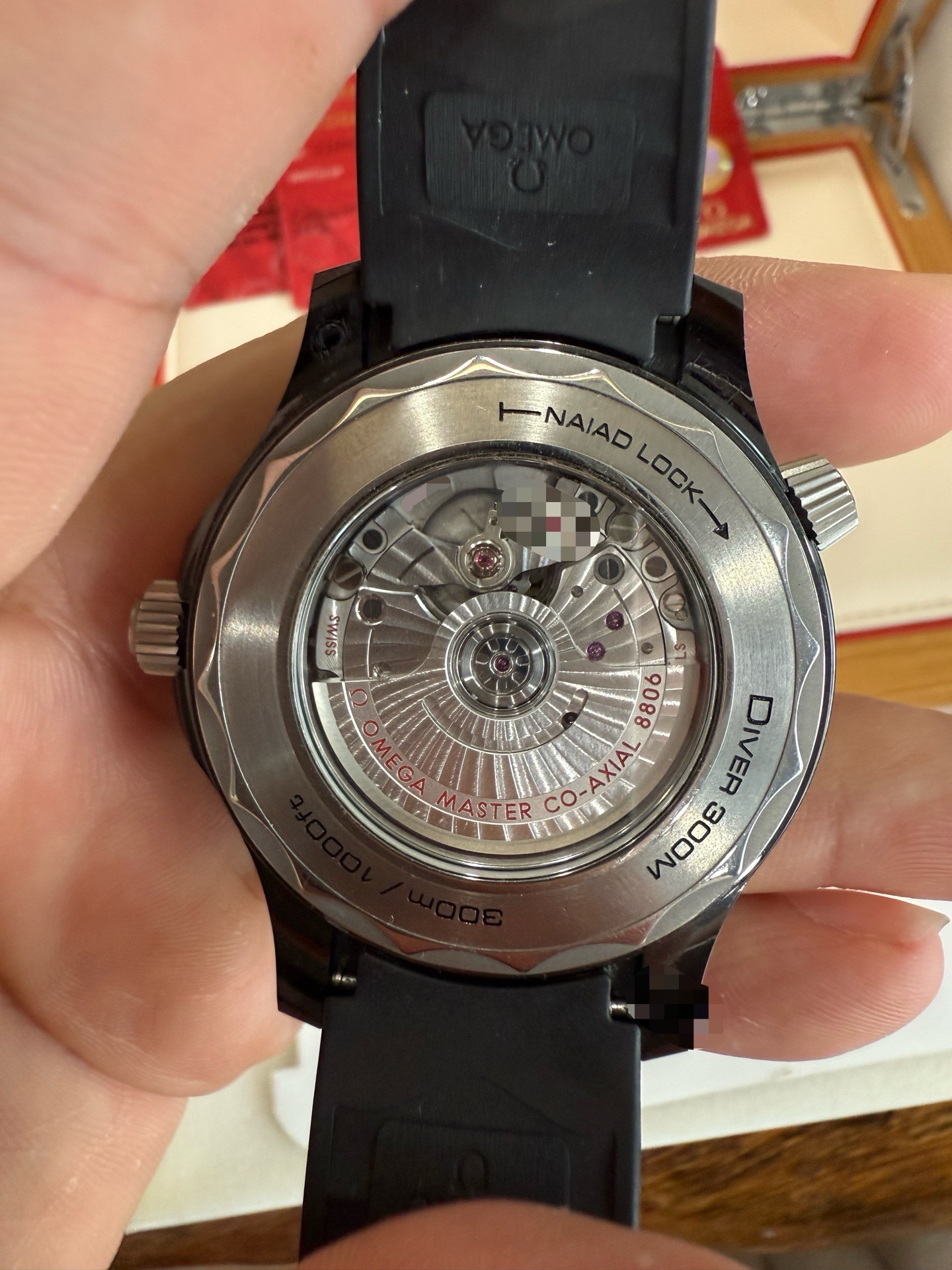 Omega 210.92.44.20.01.001
