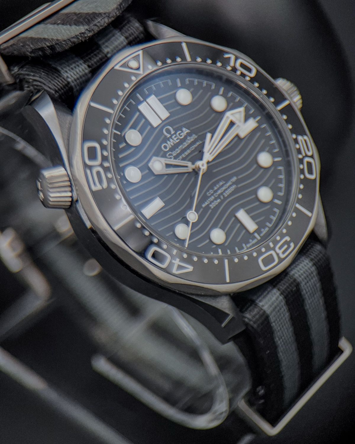 Omega 210.92.44.20.01.002