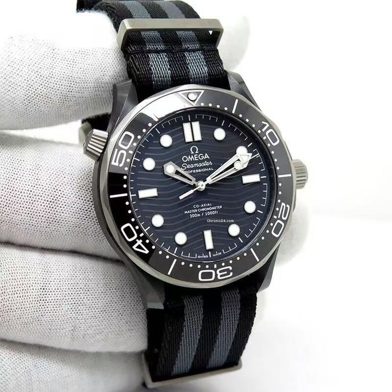 Omega 210.92.44.20.01.002