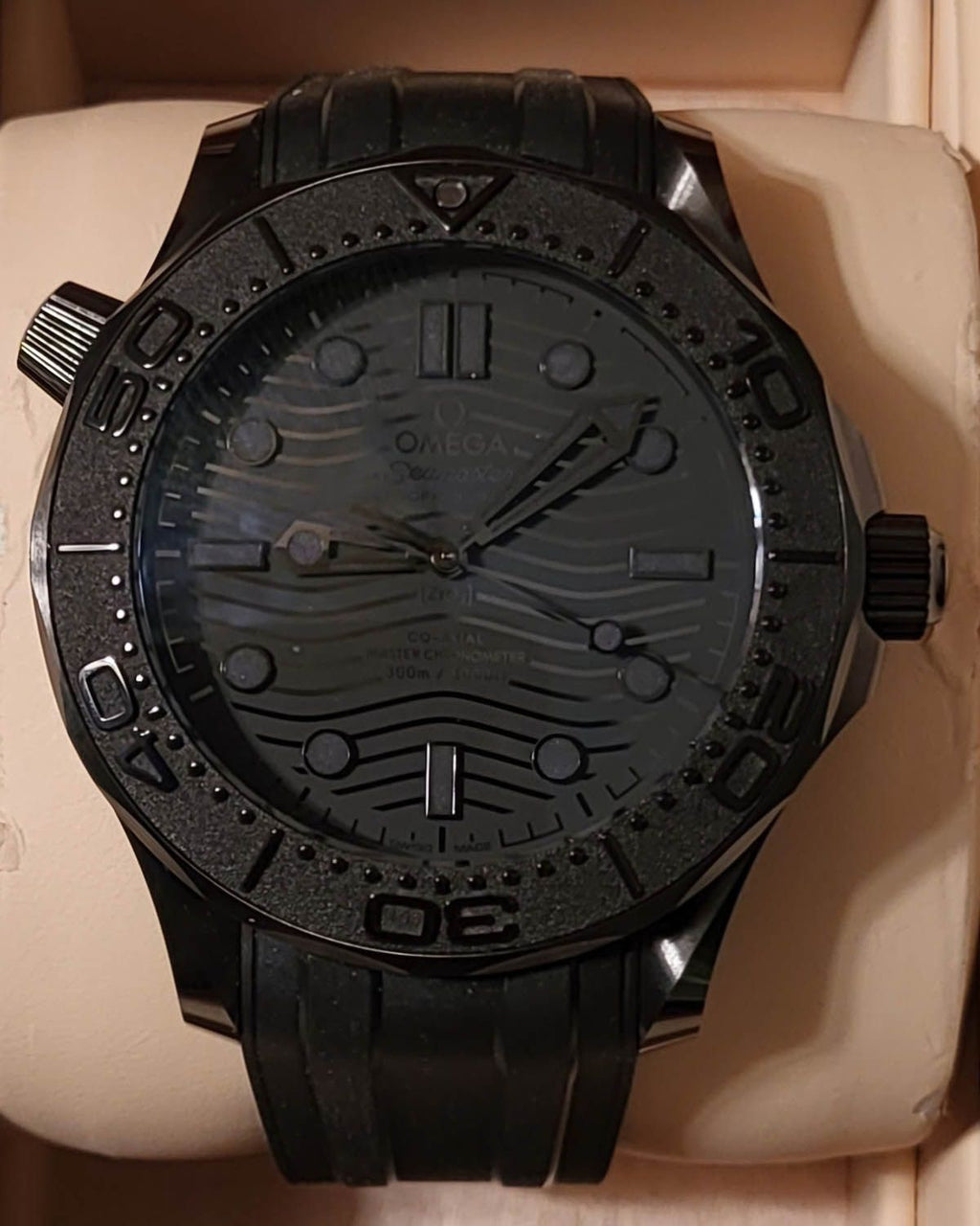 Omega 210.92.44.20.01.003