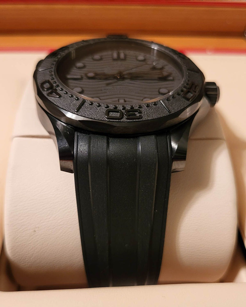 Omega 210.92.44.20.01.003