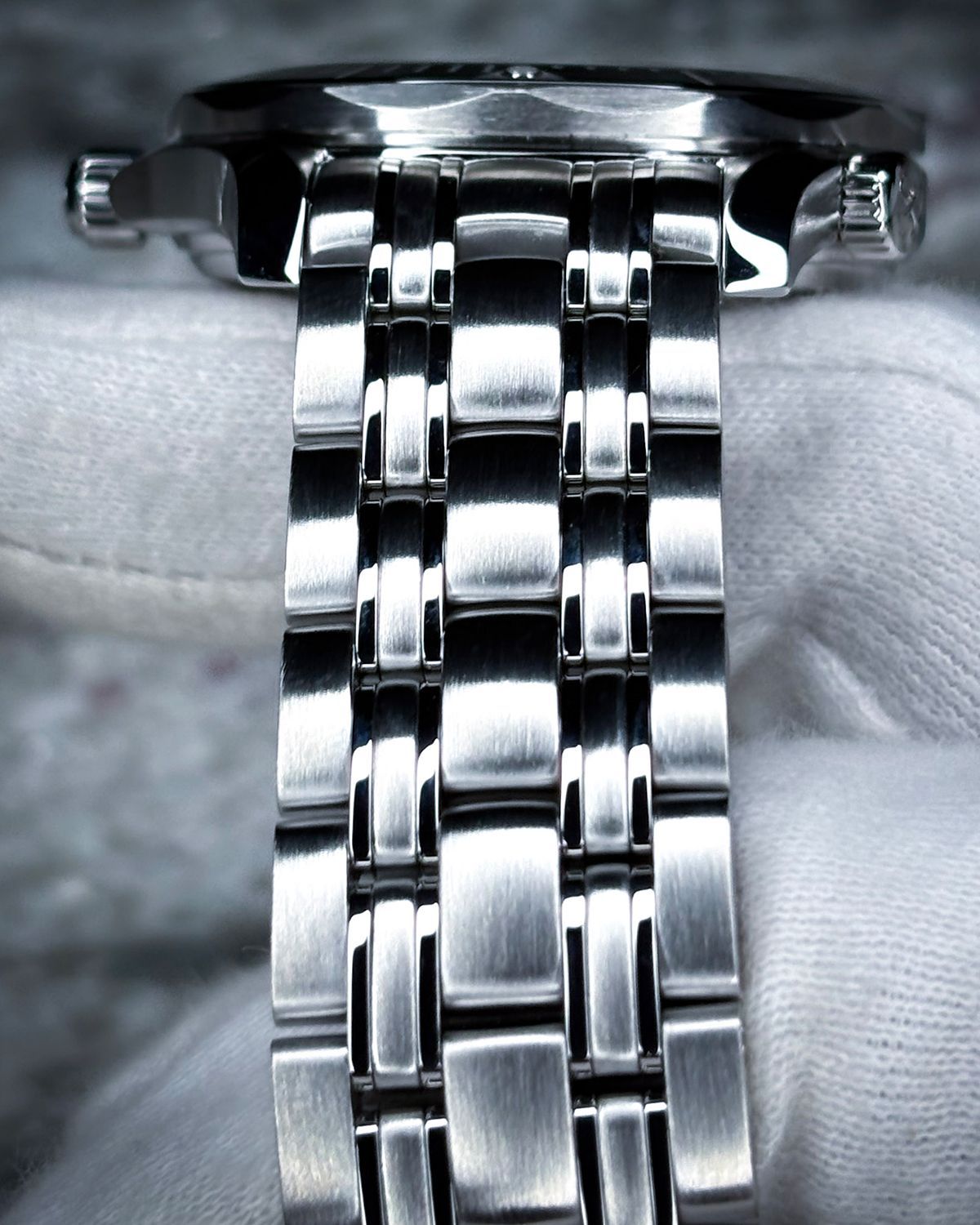 Omega 212.30.41.20.01.003