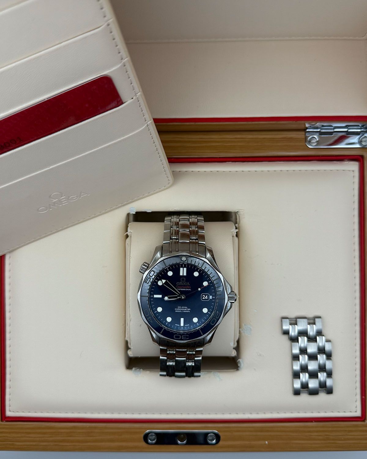 Omega 212.30.41.20.03.001