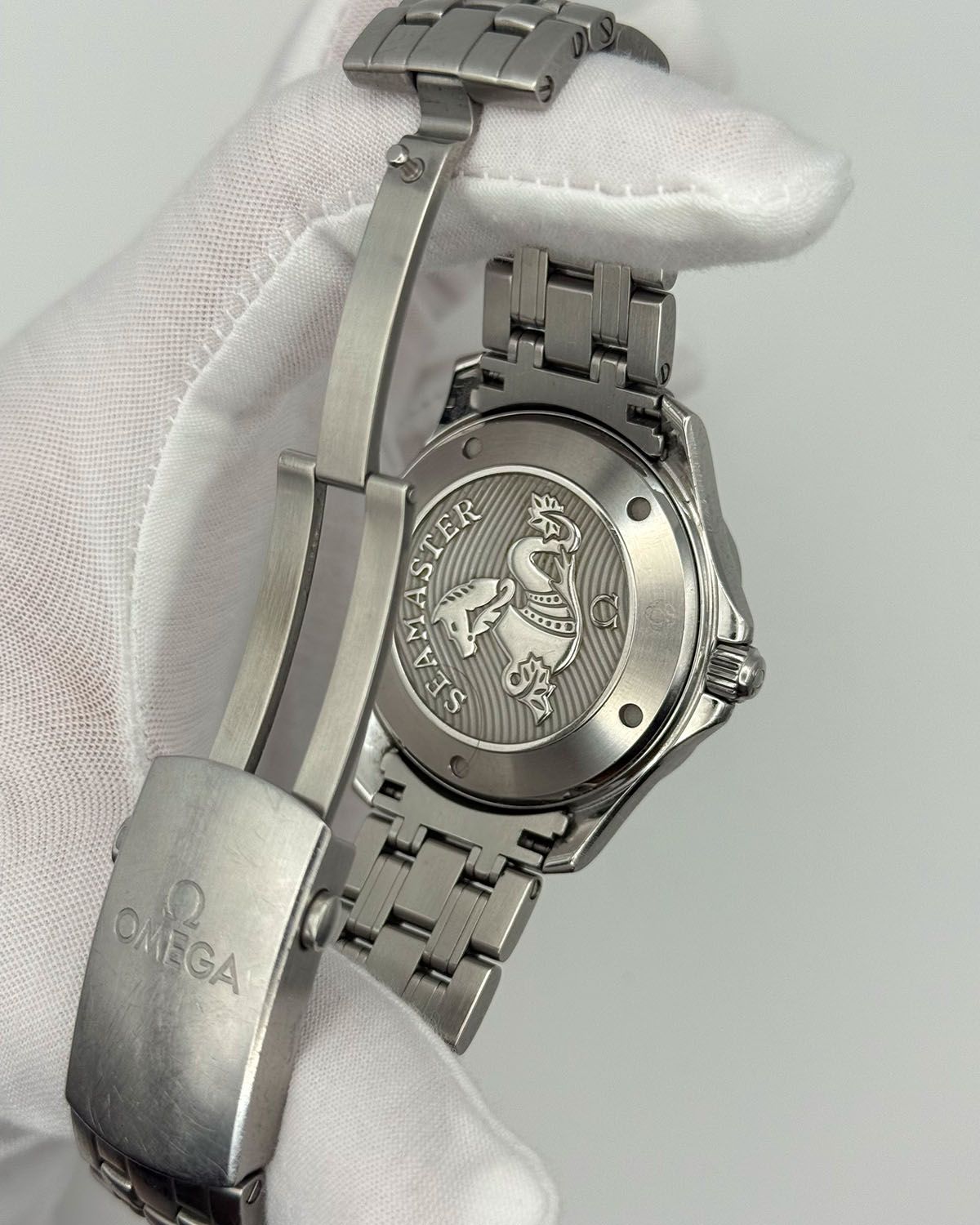 Omega 212.30.41.20.03.001