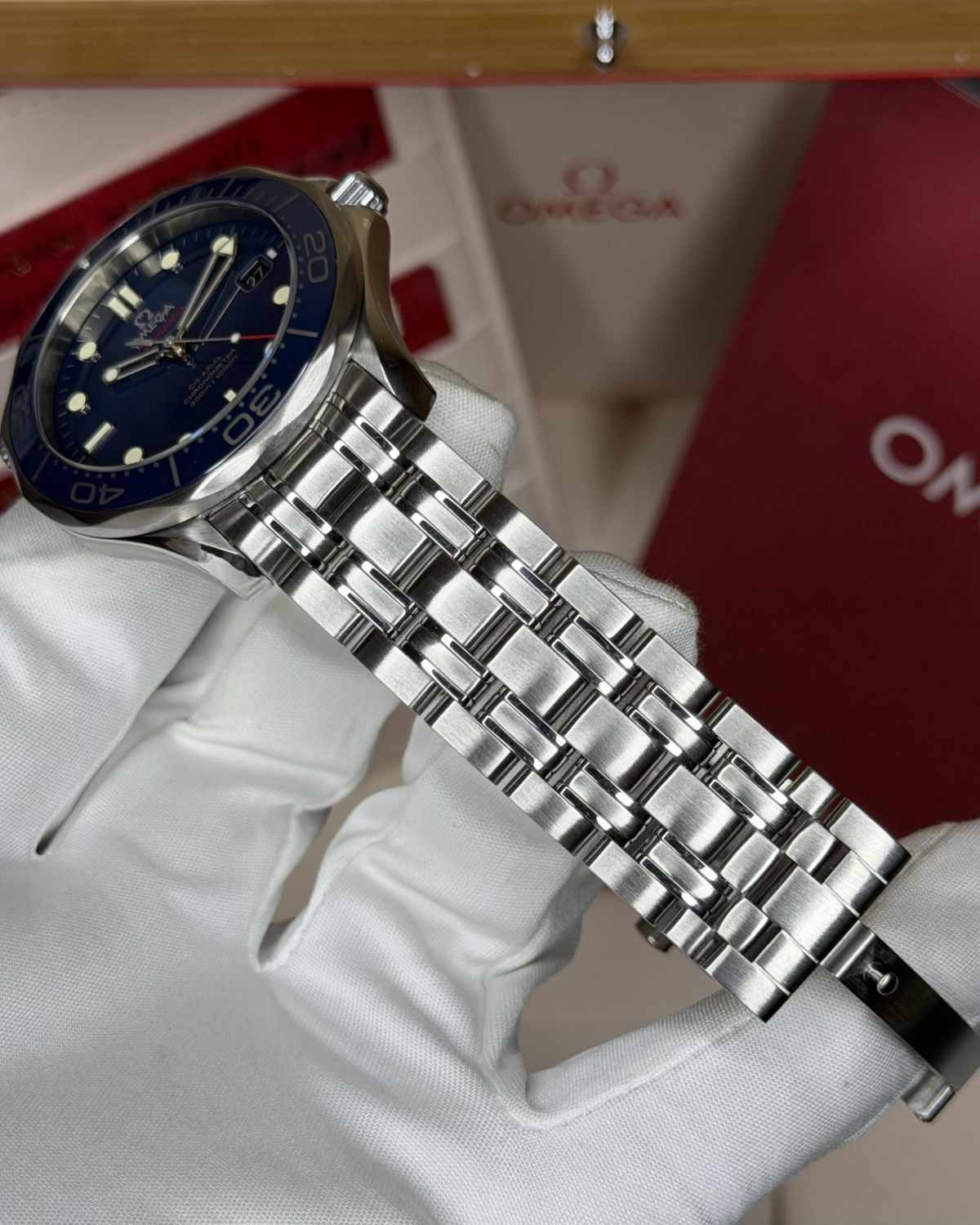 Omega 212.30.41.20.03.001