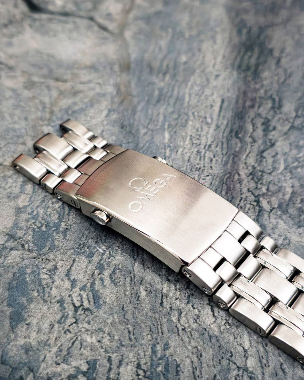 Omega 212.30.41.20.03.001