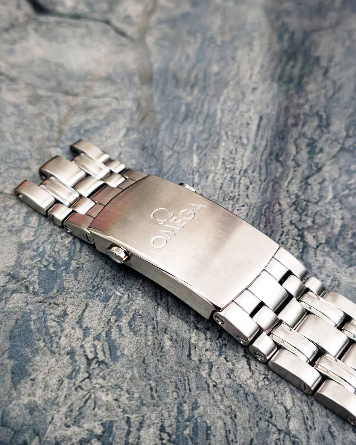 Omega 212.30.41.20.03.001