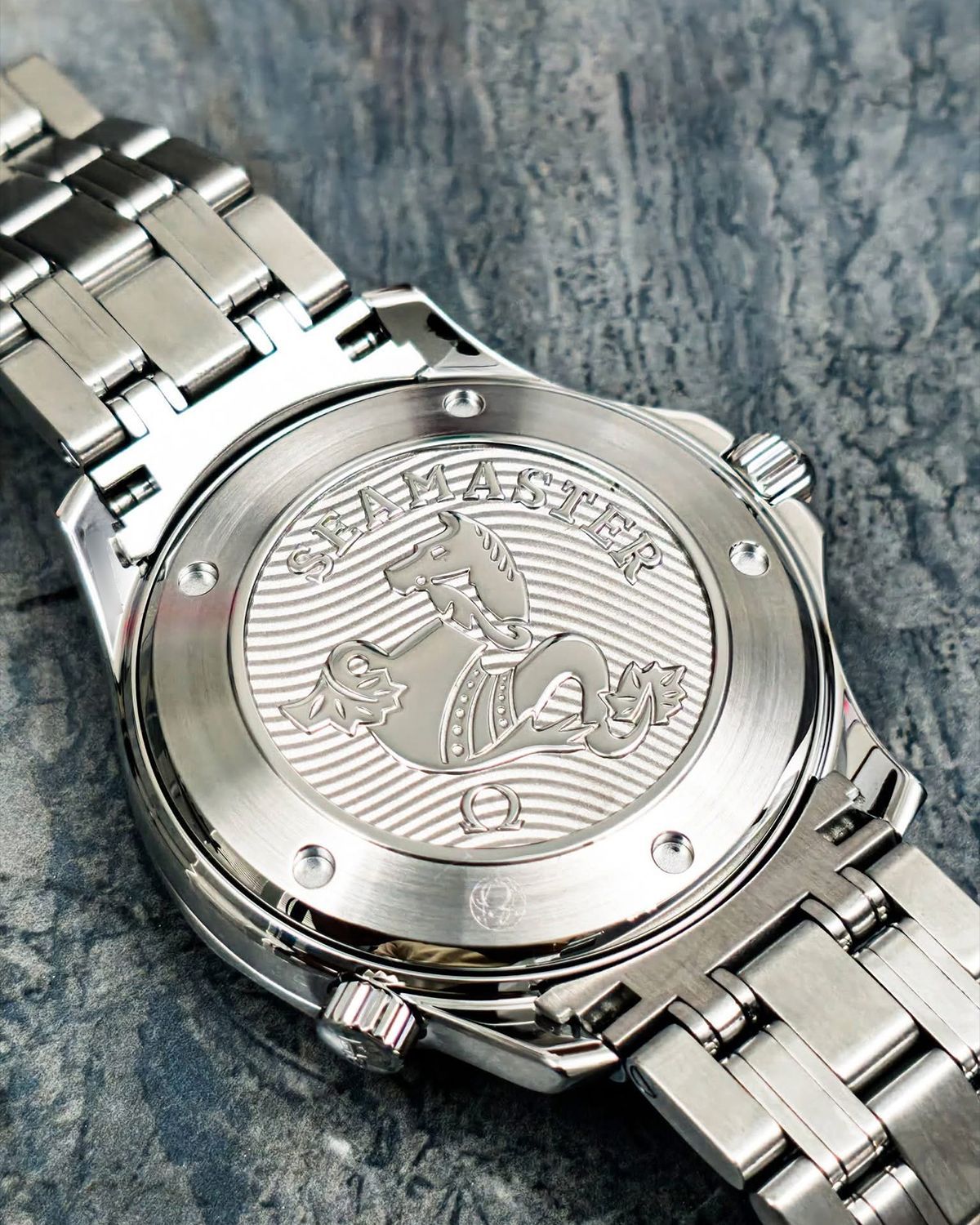 Omega 212.30.41.20.03.001