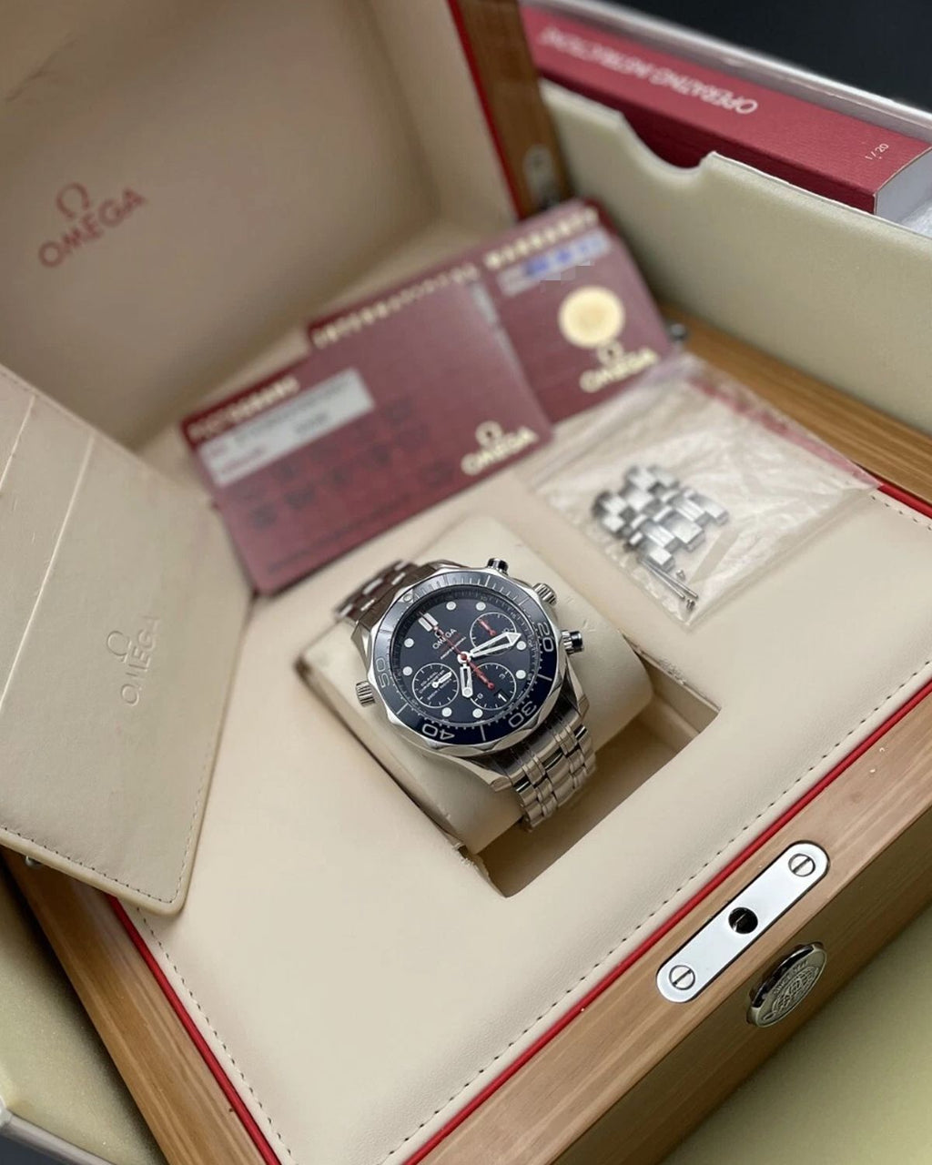 Omega 212.30.42.50.03.001