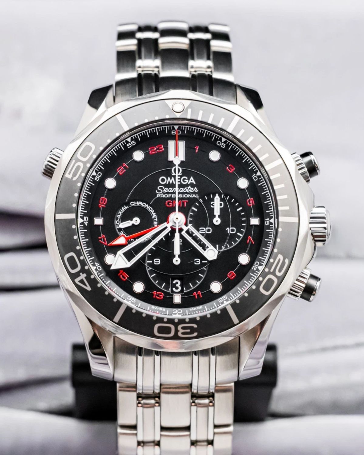 Omega 212.30.44.52.01.001