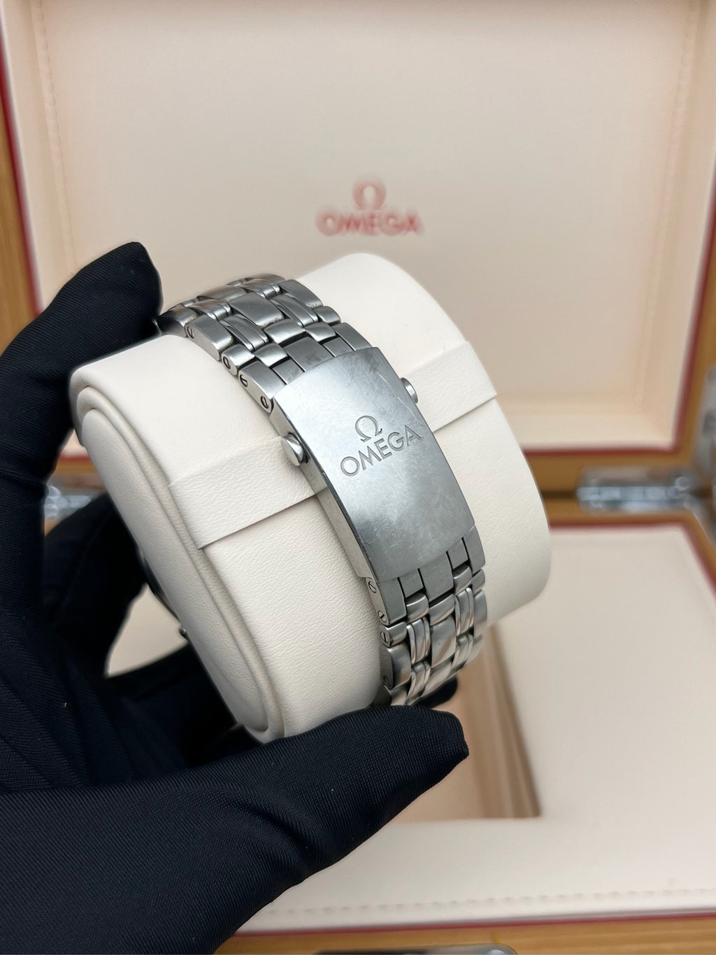 Omega 212.30.44.52.01.001
