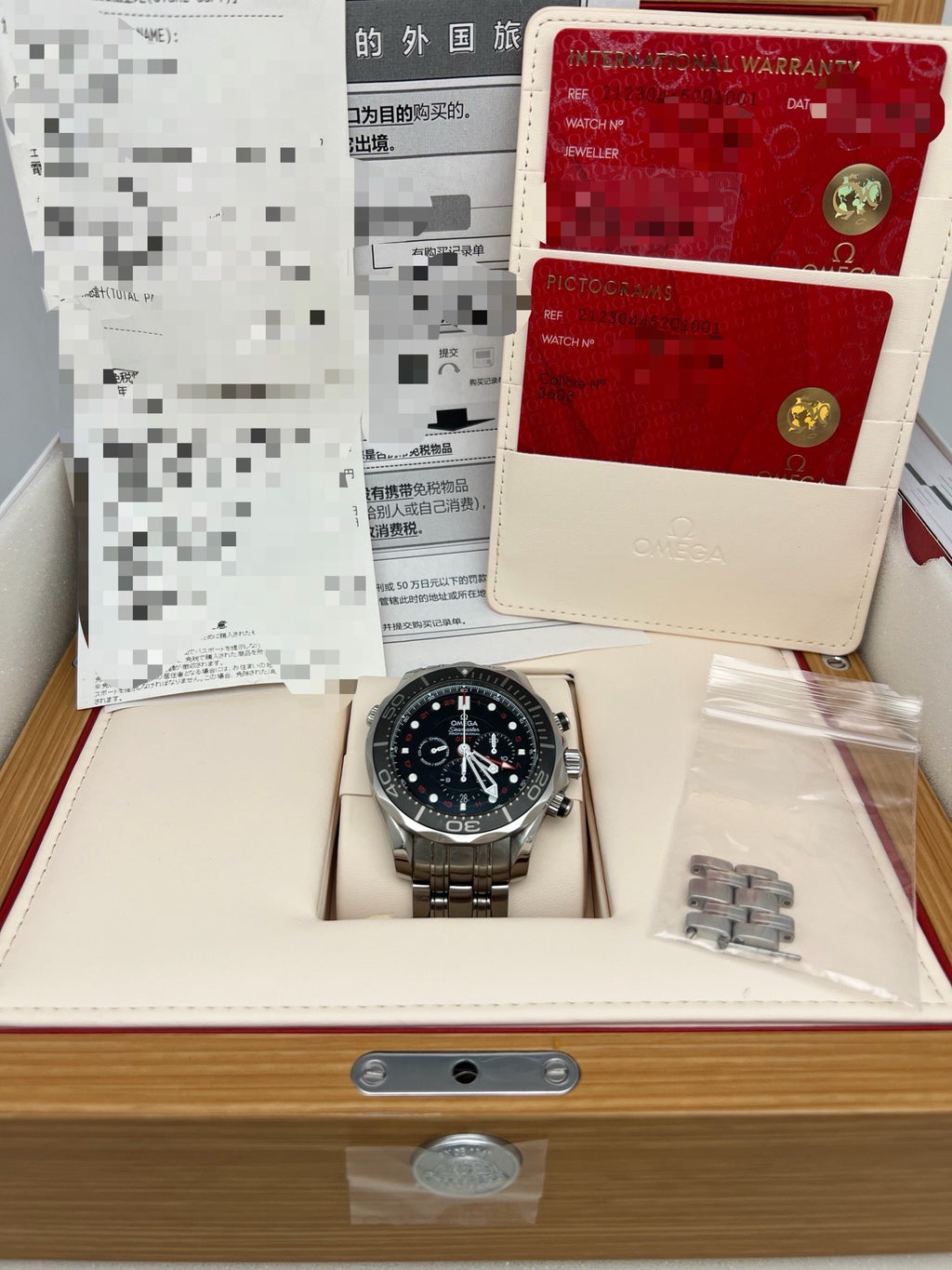 Omega 212.30.44.52.01.001