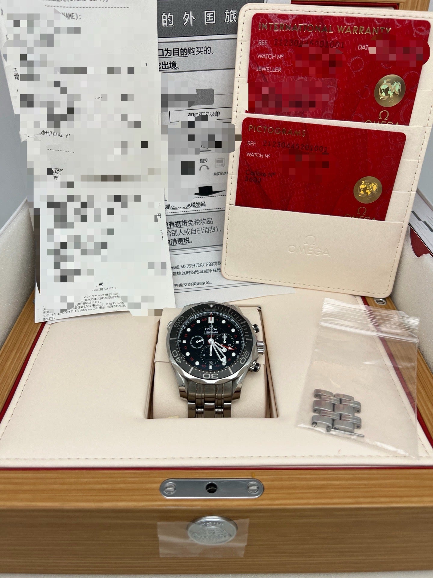 Omega 212.30.44.52.01.001