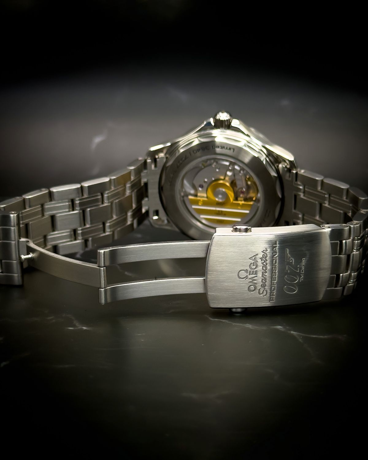 Omega 212.32.41.20.04.001