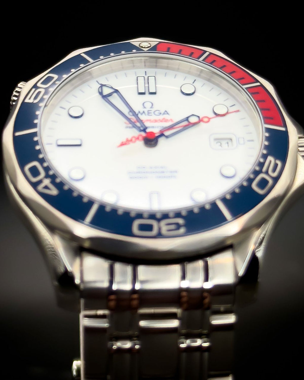 Omega 212.32.41.20.04.001