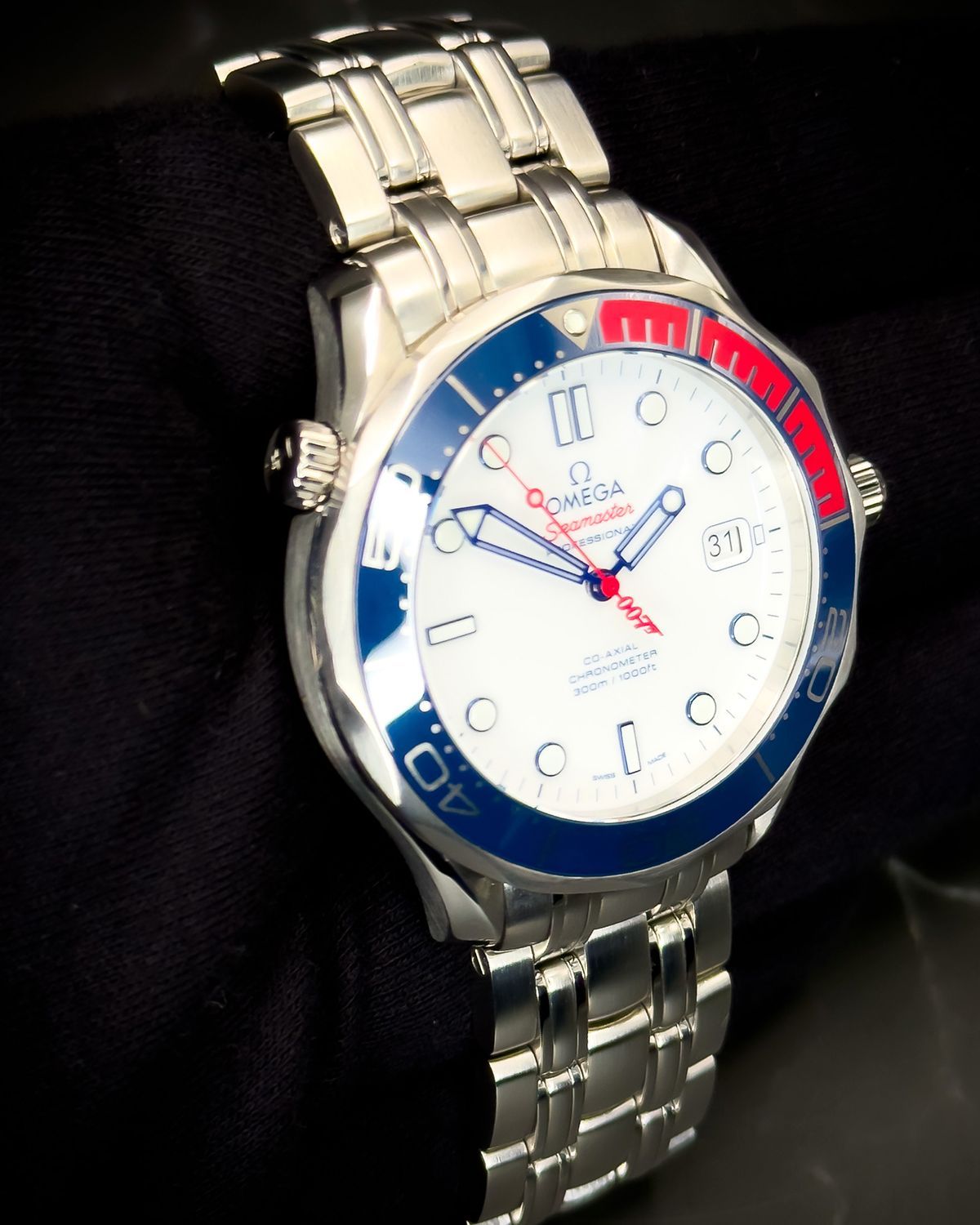 Omega 212.32.41.20.04.001