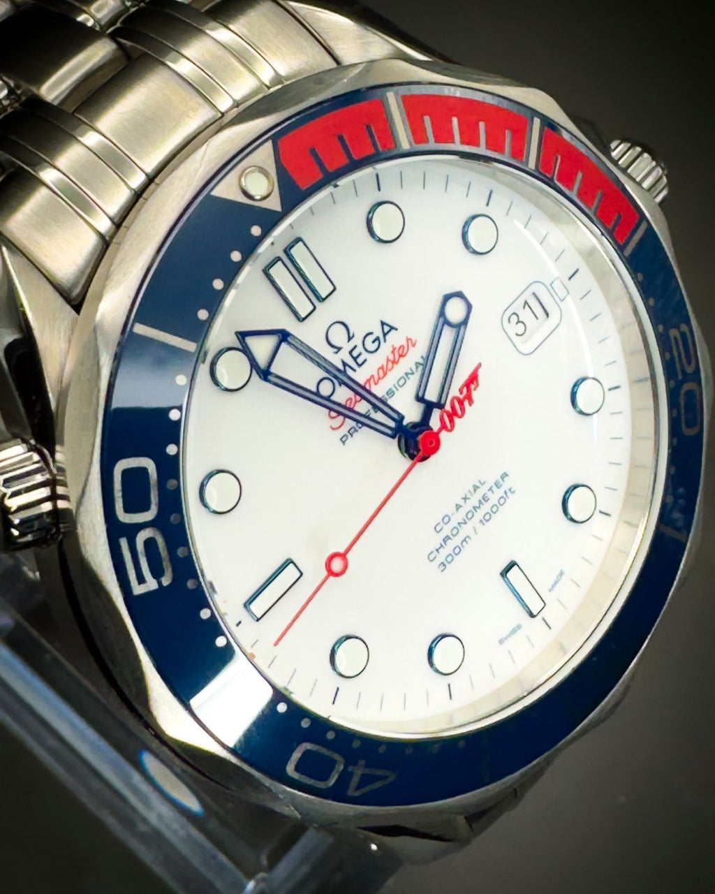 Omega 212.32.41.20.04.001