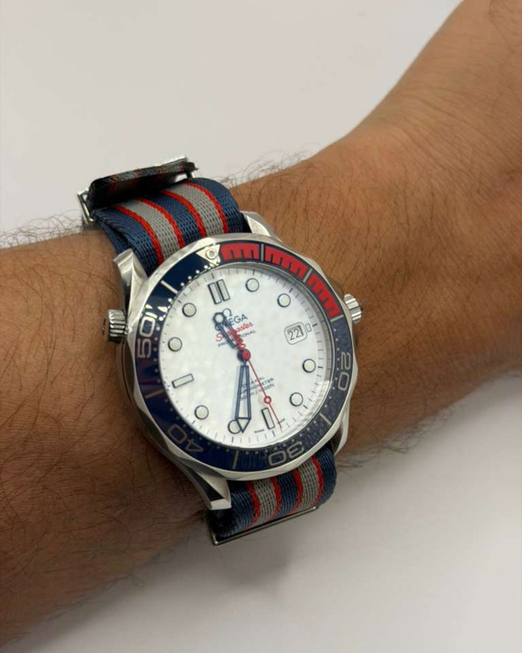 Omega 212.32.41.20.04.001