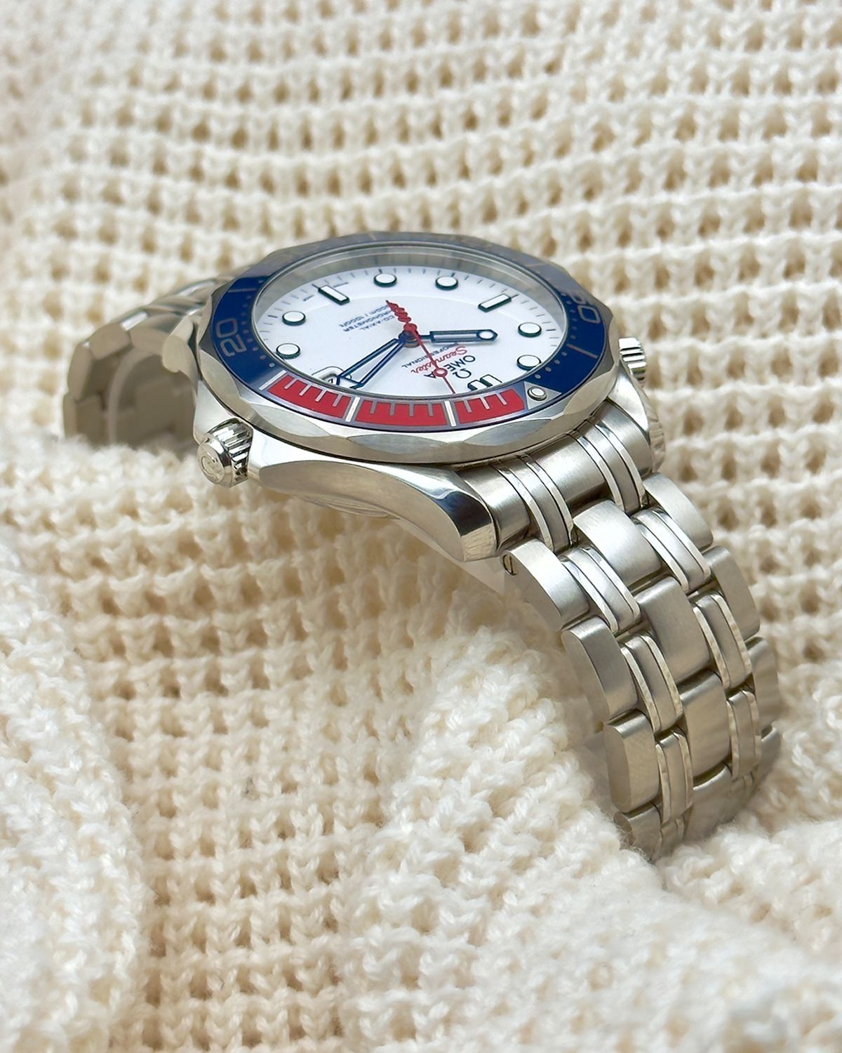 Omega 212.32.41.20.04.001