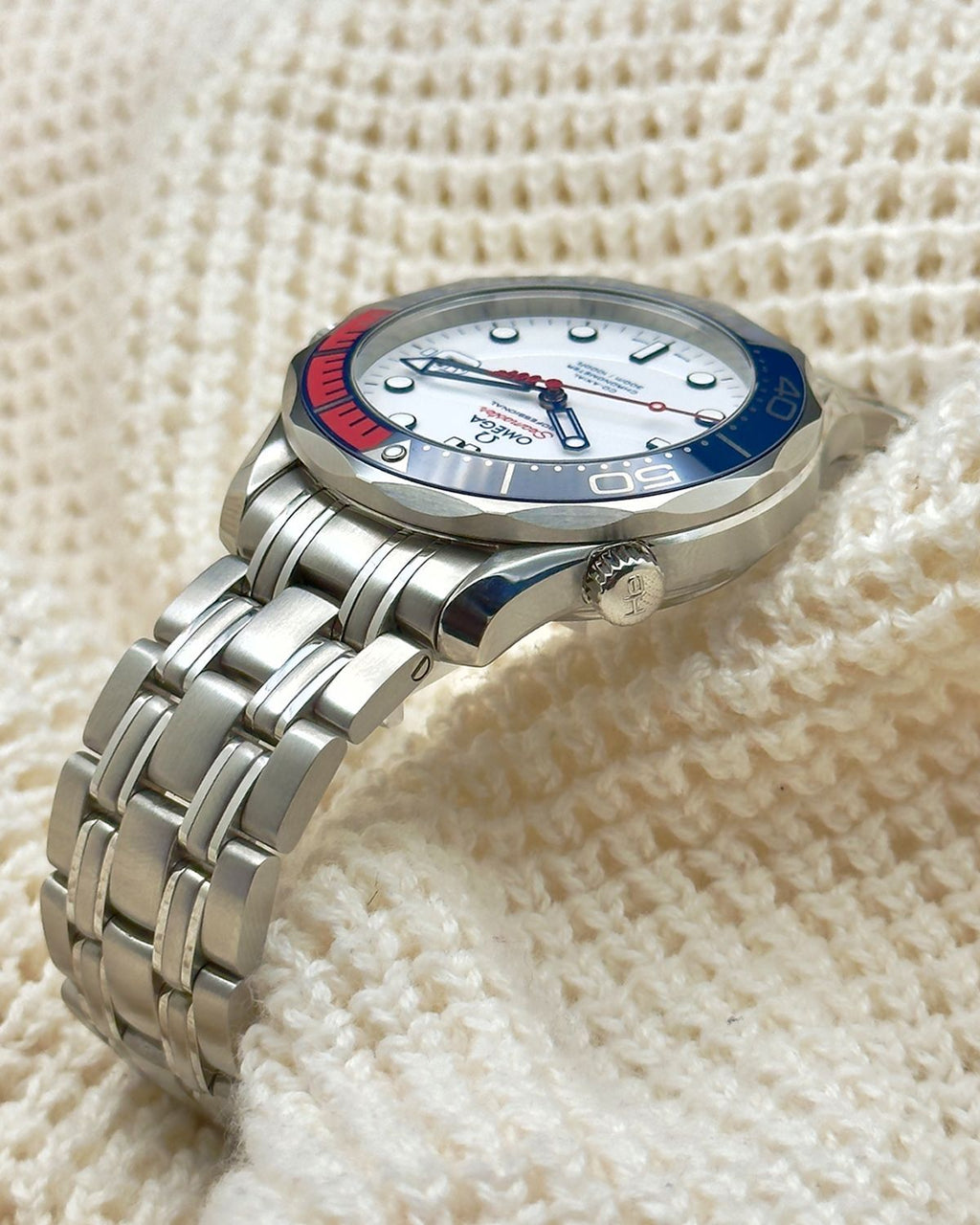 Omega 212.32.41.20.04.001