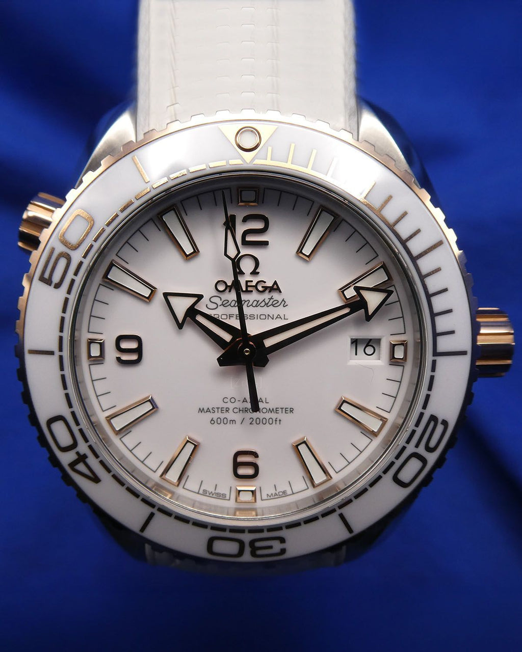 Omega 215.23.40.20.04.001