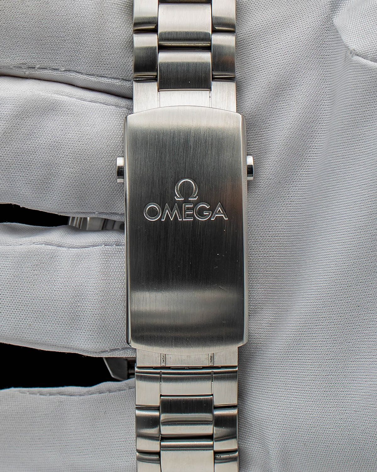 Omega 215.30.44.21.01.001