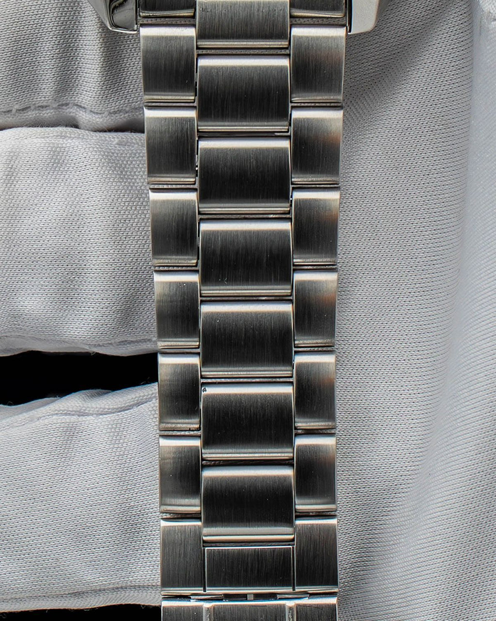 Omega 215.30.44.21.01.001