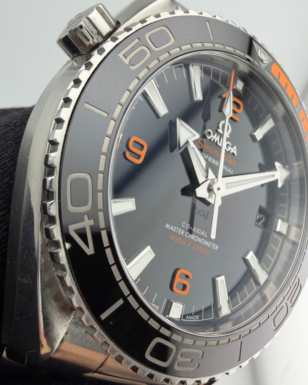 Omega 215.30.44.21.01.002