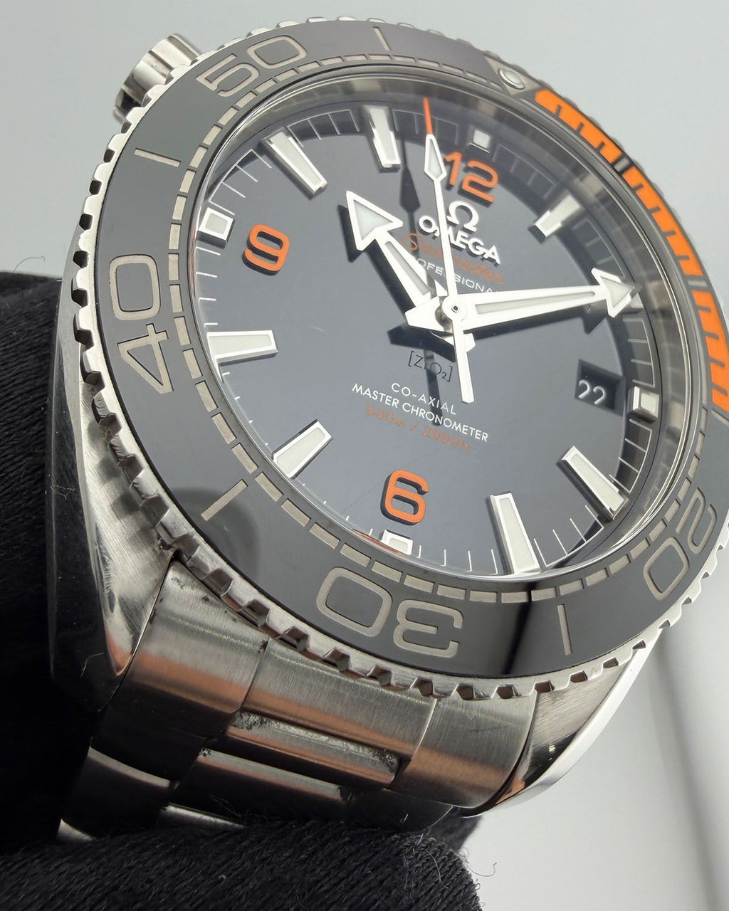 Omega 215.30.44.21.01.002