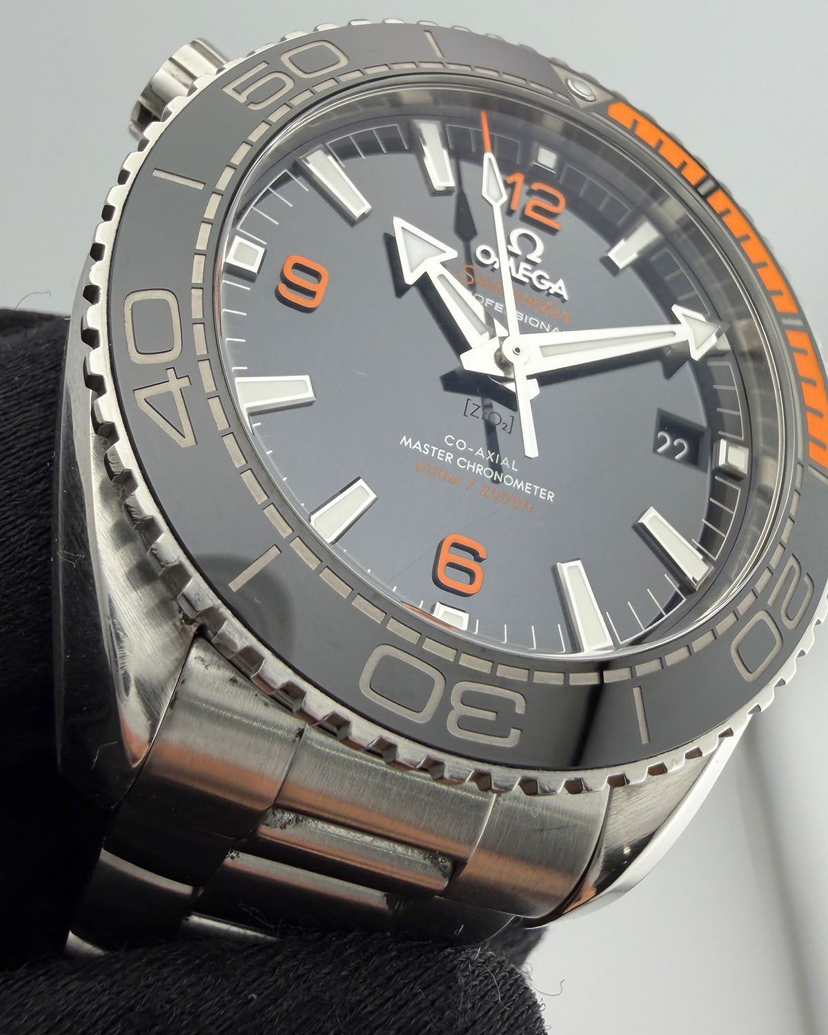 Omega 215.30.44.21.01.002